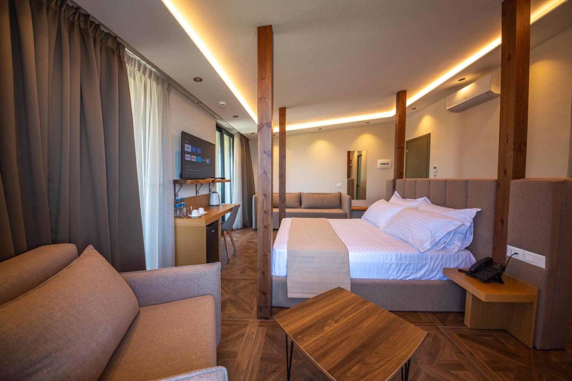 Emara Boutique Hotel Kavaja Zewnętrze zdjęcie